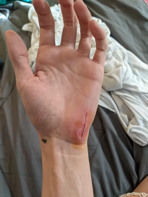 Touched the sanding belt for a split second.