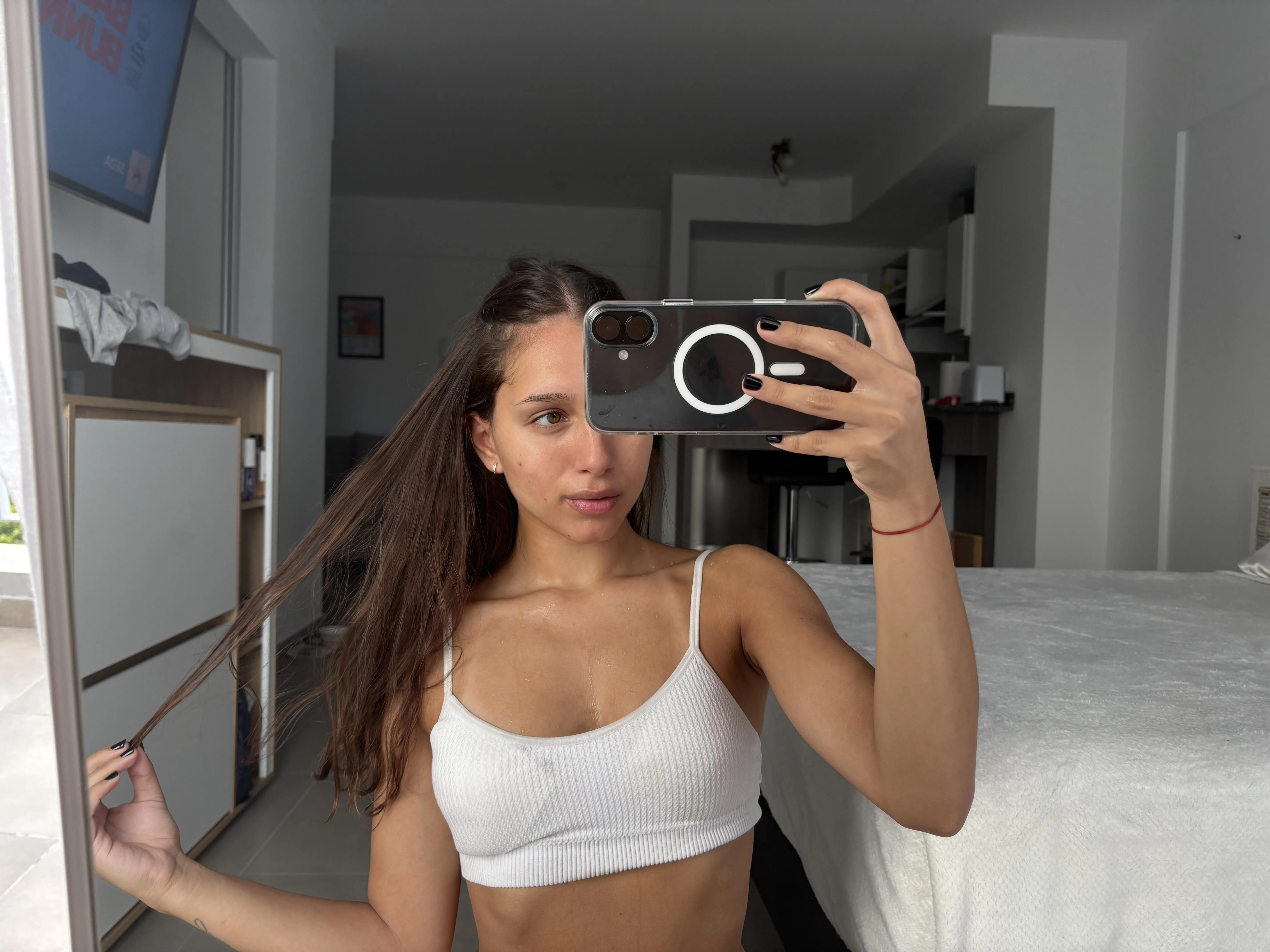 A selfie a day keeps the social anxiety at bay