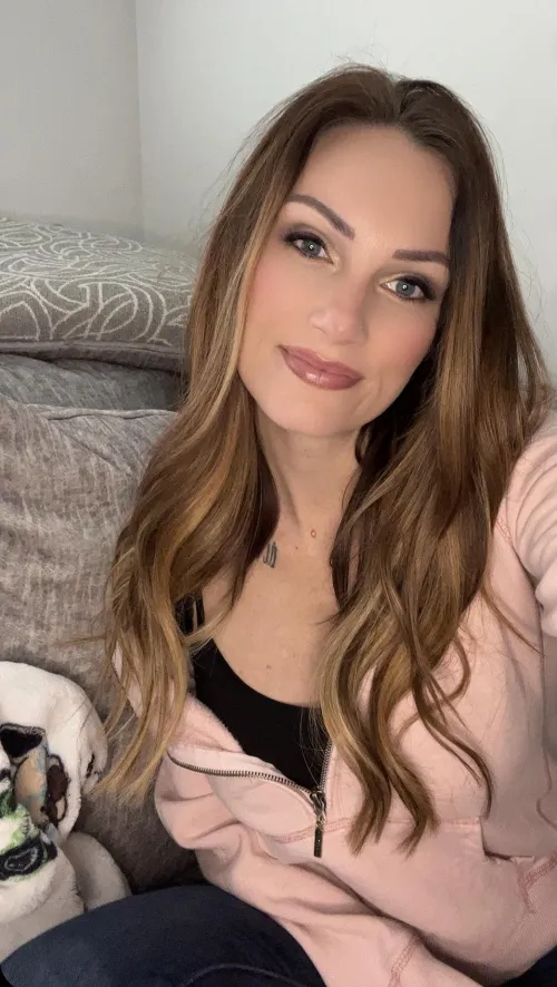 Be honest, would you jerk off to my nudes if i send you some