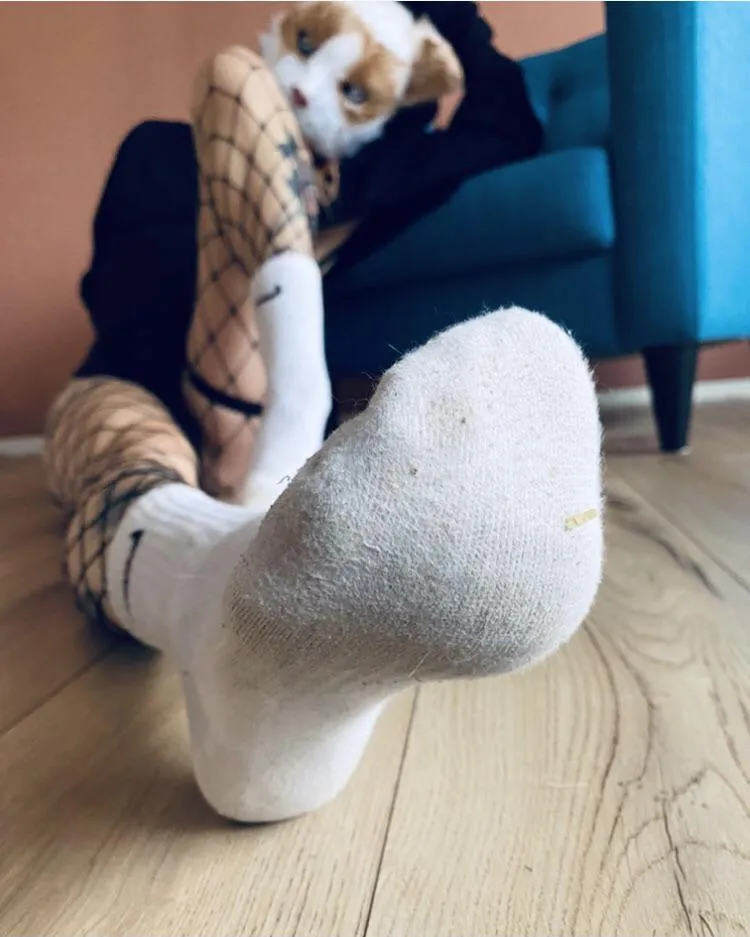 Dont you think its time to accept your new reality: Living as a beta under my command?