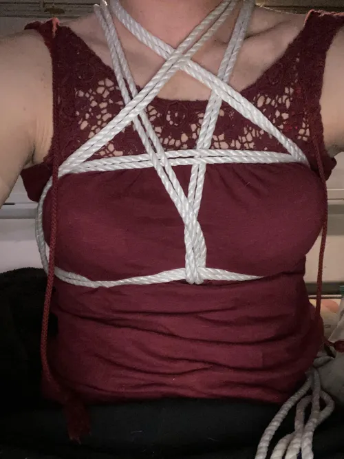 Hello 🥰 ( selfbondage )