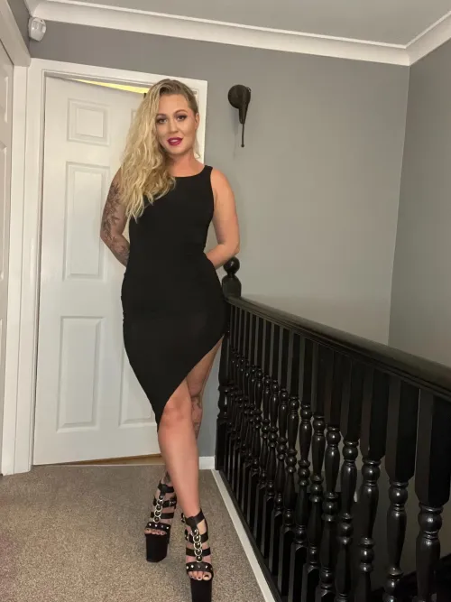 I’m obsessed with this whole outfit