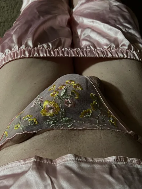 It’s a spring flowers panties kind of day