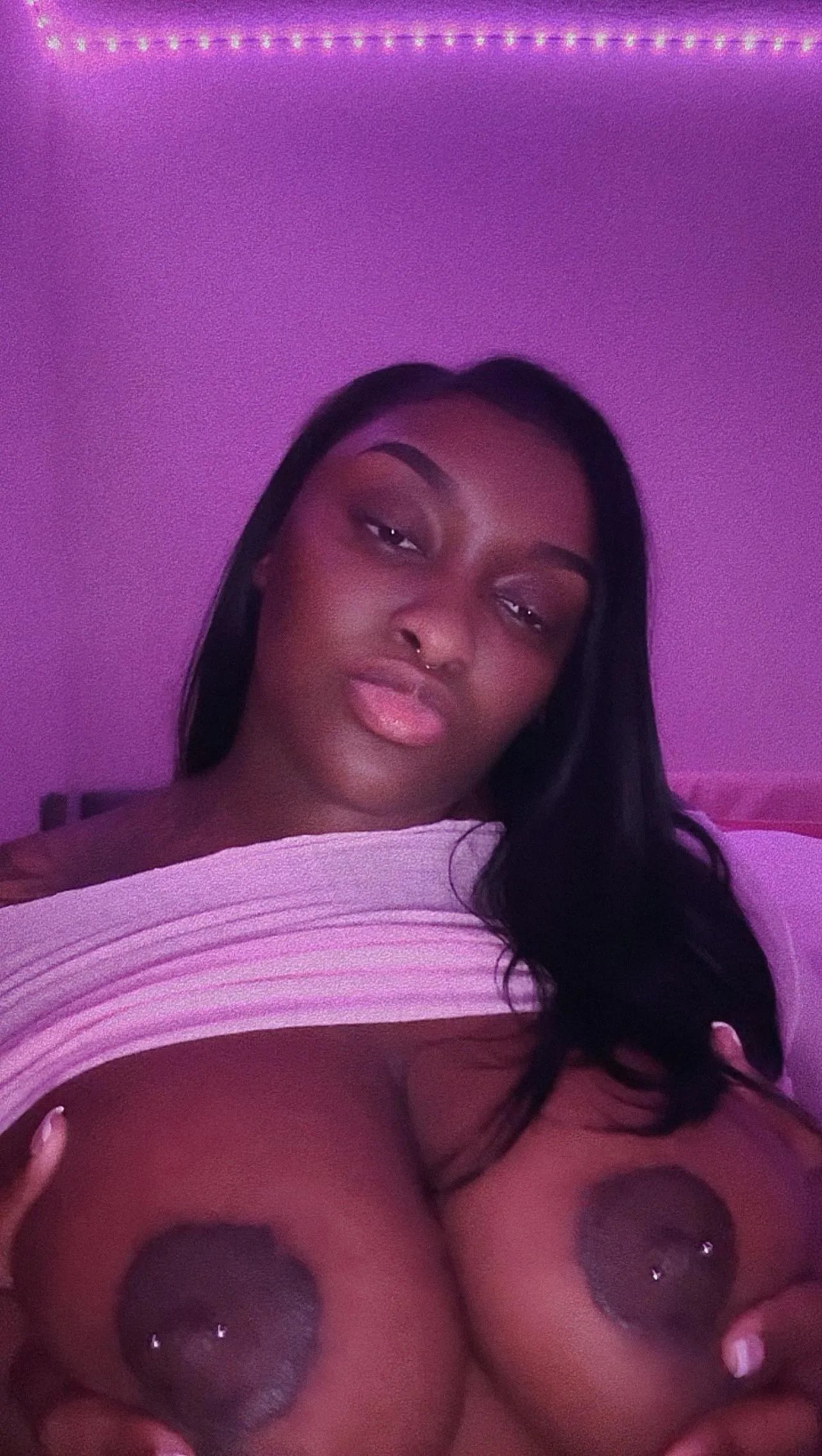 leave a comment & tell me GOODMORNING <3