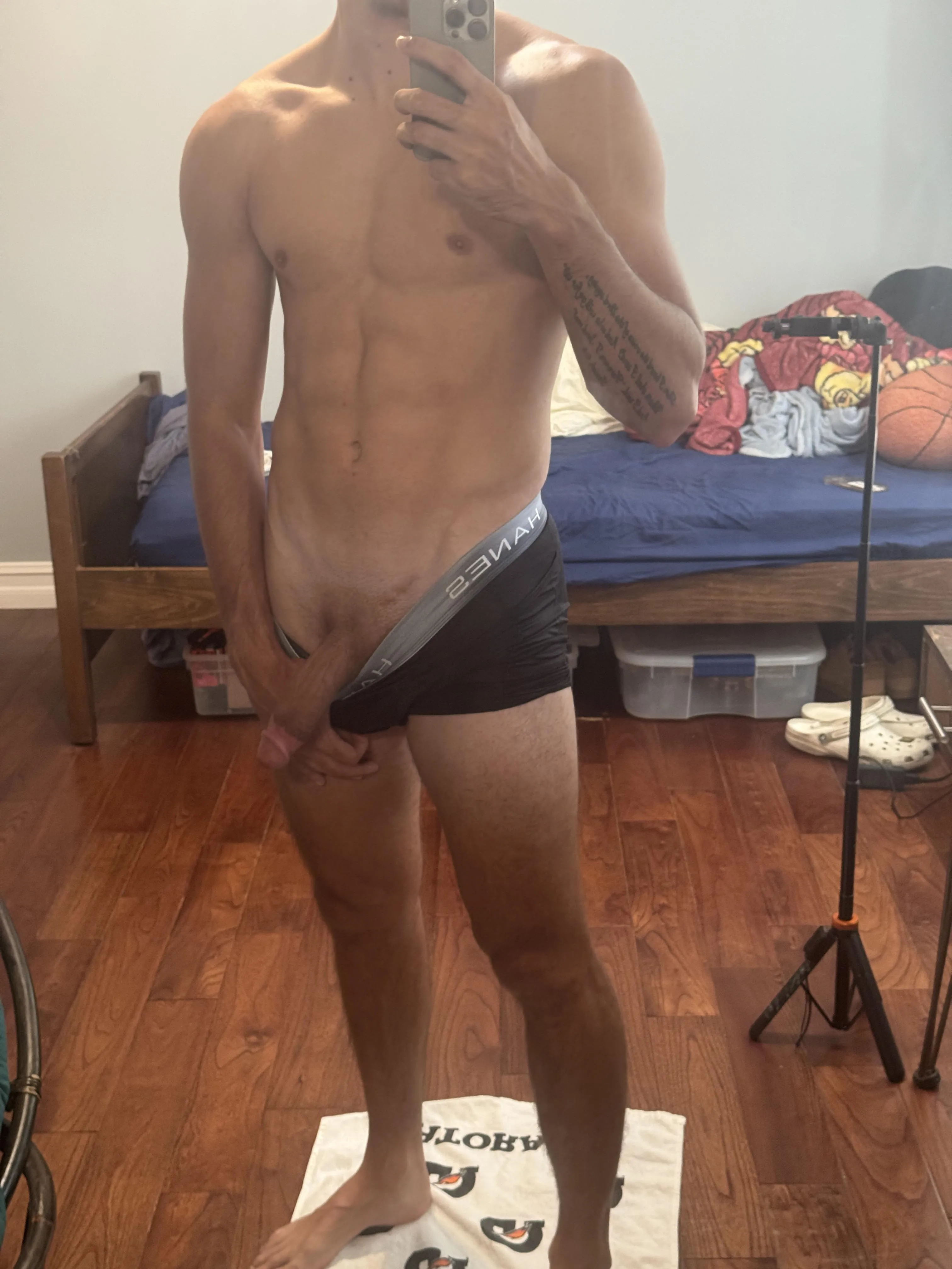 Left a lasting impression at the nude beach… now my friends can’t unsee it.