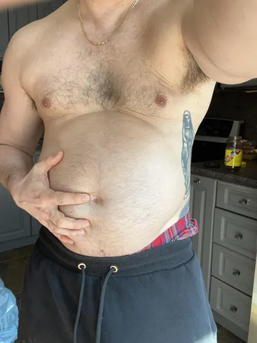 Lift. Smash weight gain shakes. Sleep.