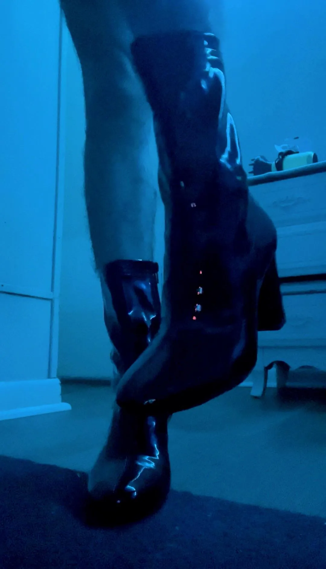 So shiny that you almost lose your train of thought 🤍