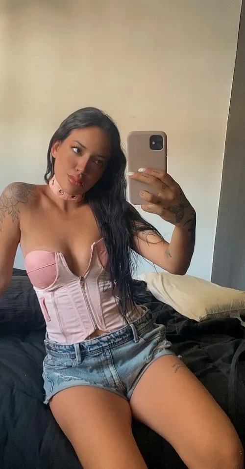 This bed is too big for me, wanna occupy this and cuddle my curves.