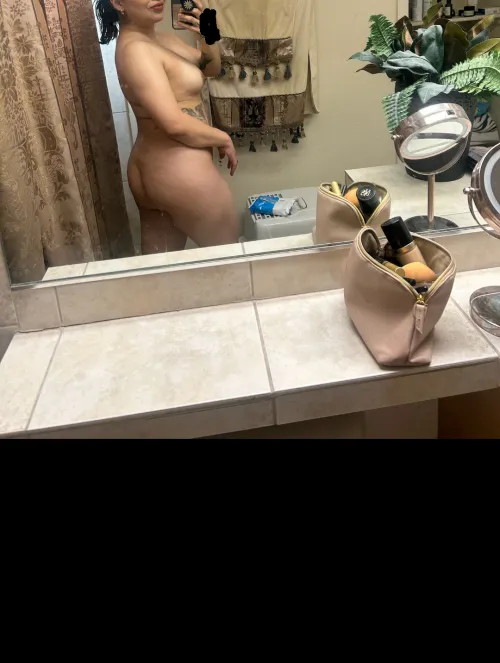 This is our first time trying this I will be blindfolded while my husband and you fuck me I'm 31 love anal and I am a squirter looking for hung thick bulls or man. Message me if interested. We are a couple looking for another man.