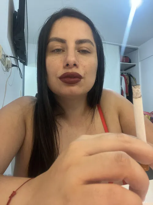 Turn me on, smome... and don’t turn me off until I’ve been well consumed