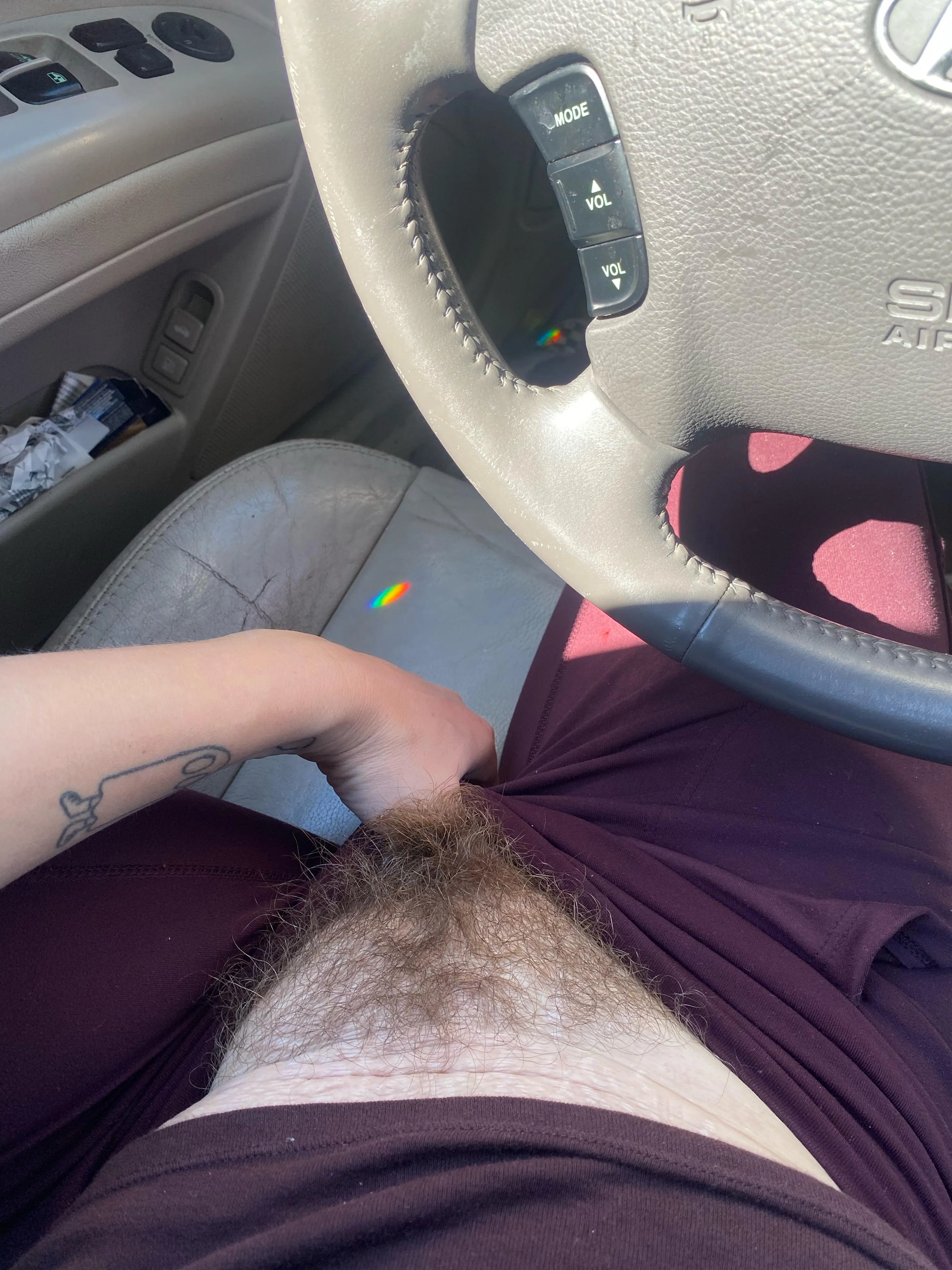 Wish I had someone to eat my pussy while I wait