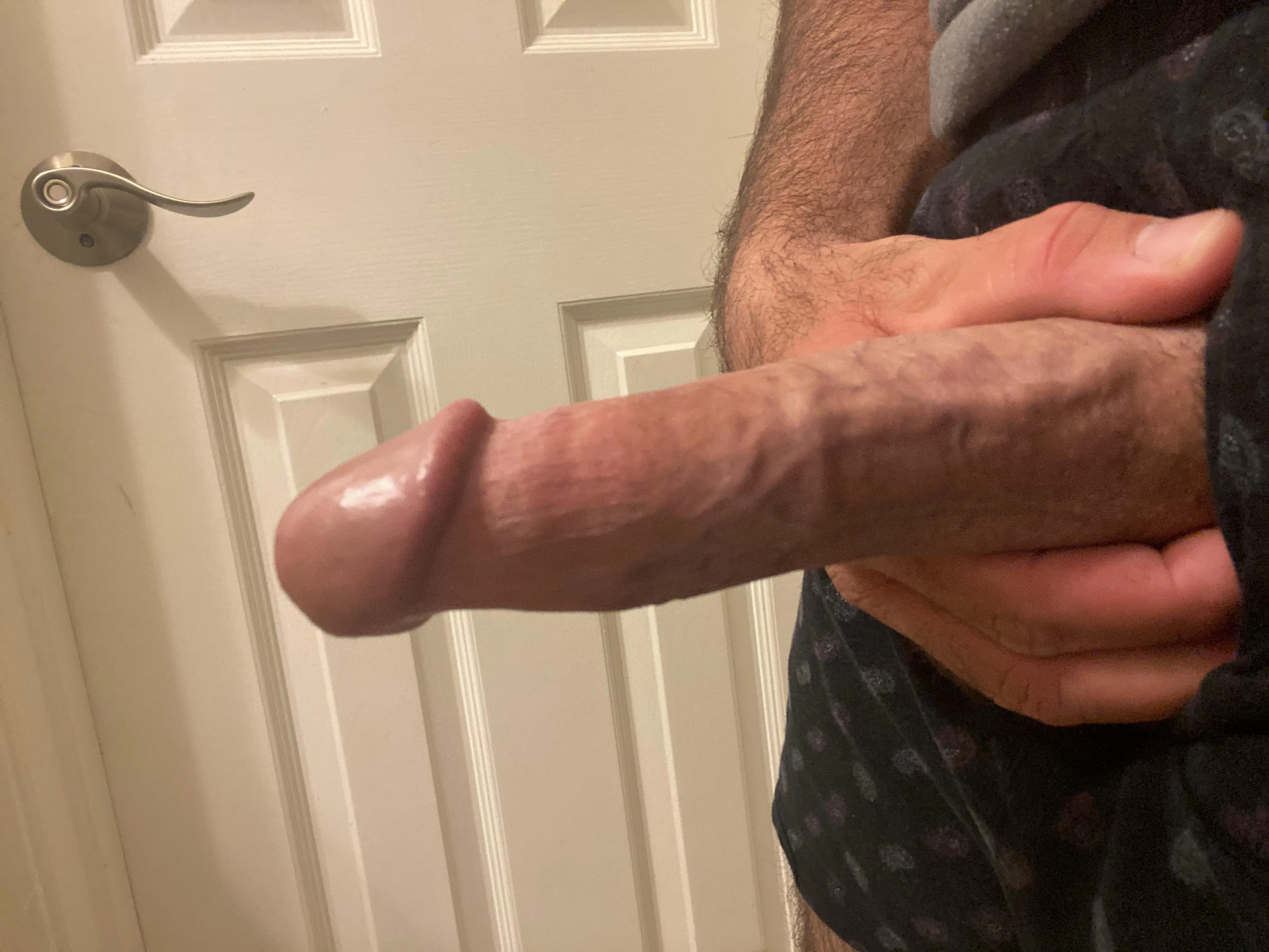 [38] BWC Looking to Taste Pussy, Open to Ongoing FWB