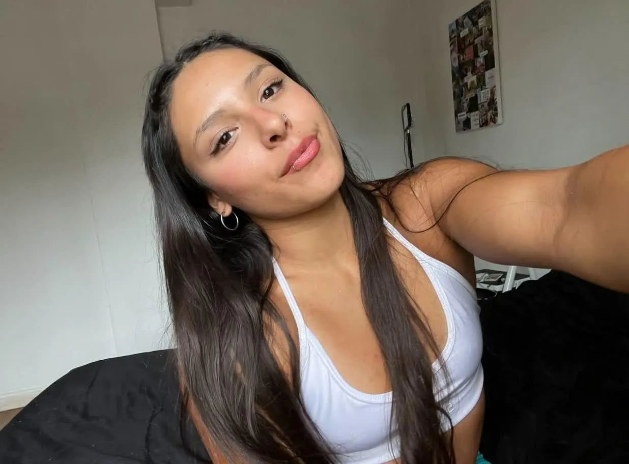 am I good looking for being latina