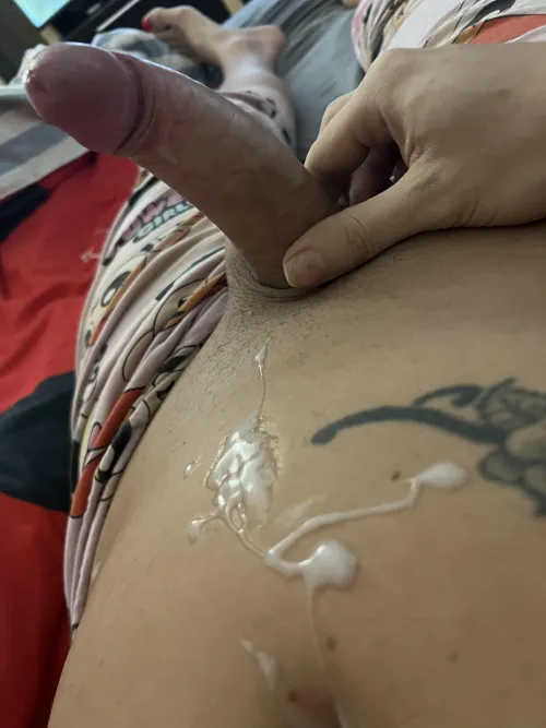 Describe my cock with one emoji, but you can't use this:🍆