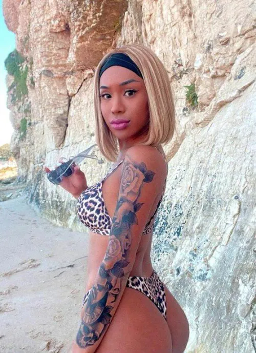 Did this appear in your dreams while you were sleeping? ☁️