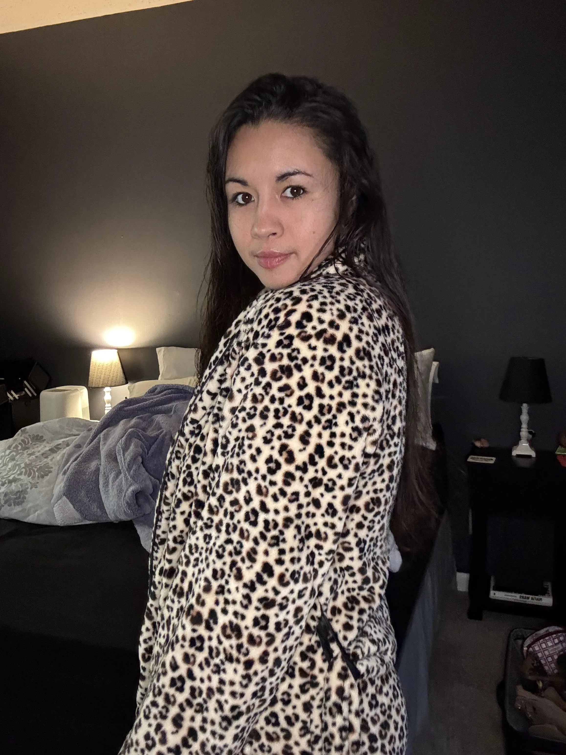 Fuzzy robe leopard print robe. Super cute.