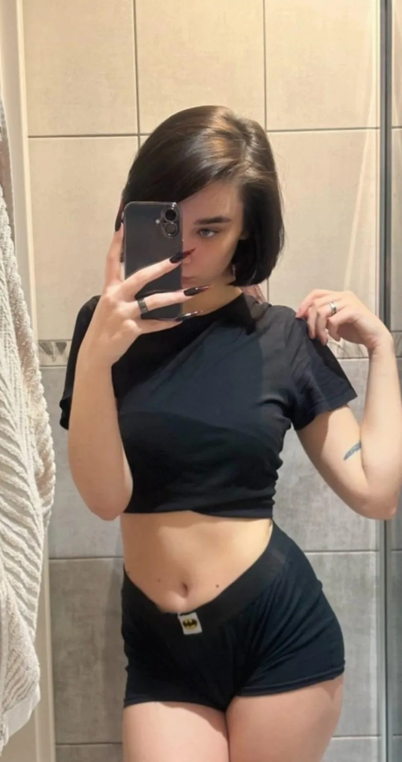 I hope I get curvier 😄 I’m 18 now, maybe a few more years of growth?