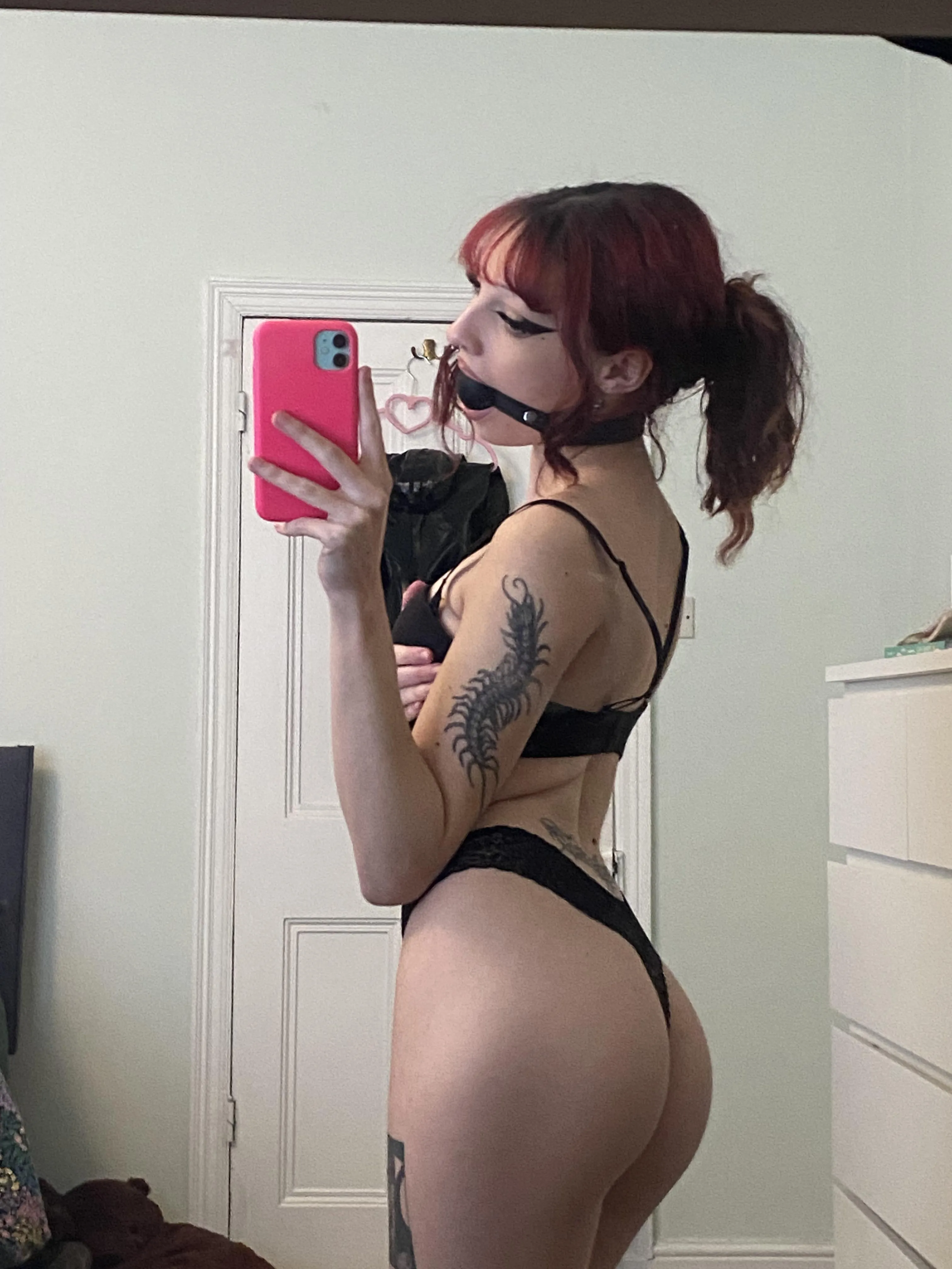 I look so hot like this 🖤