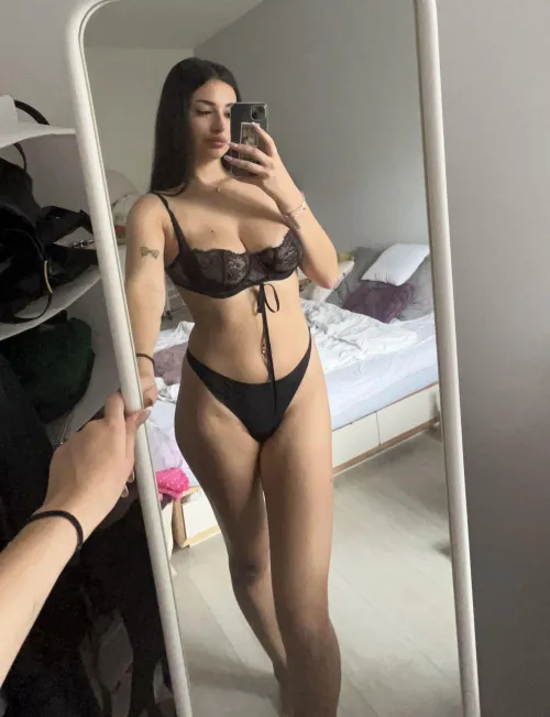 If I send you nudes, will I get a dick pic in return?