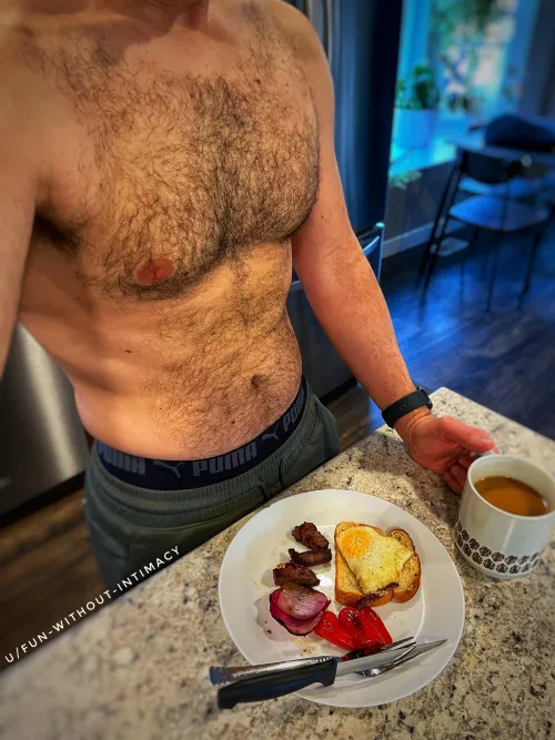 I’ll make you a plate as well. ☕️🍳