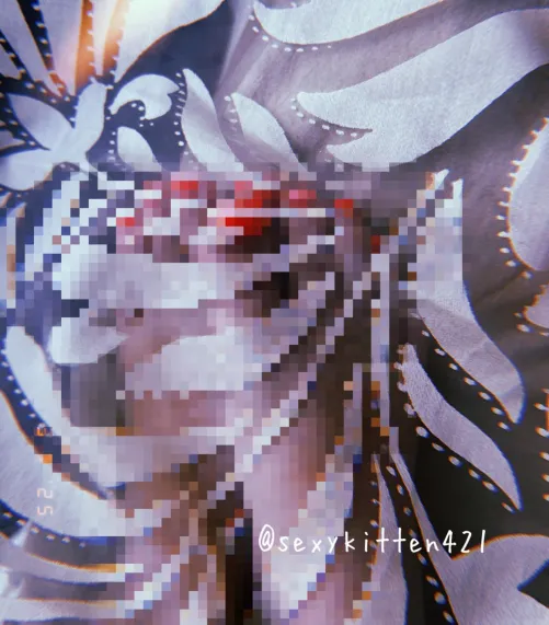 Isn’t this tempting, betas?