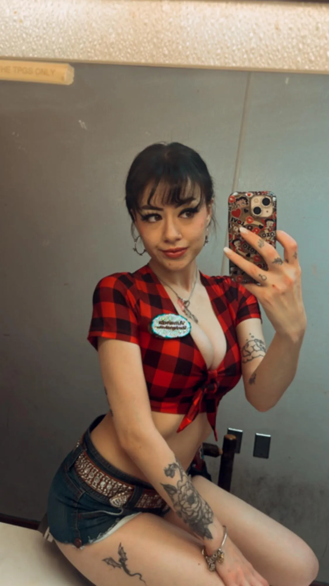 It looks like I have a ponytail but that would be against the uniform guidelines 👱‍♀️😝 I actually just have super short hair 💇🏻‍♀️