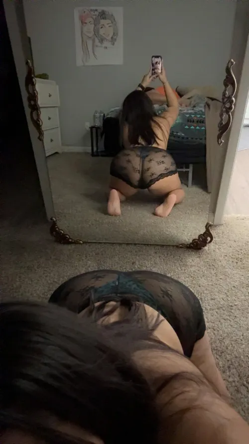 Rodeo the 15th.  Taking introductions on tele. HMU