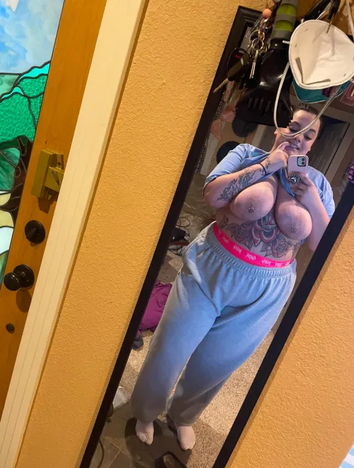 Scared - my first NSFW pic ever 😭