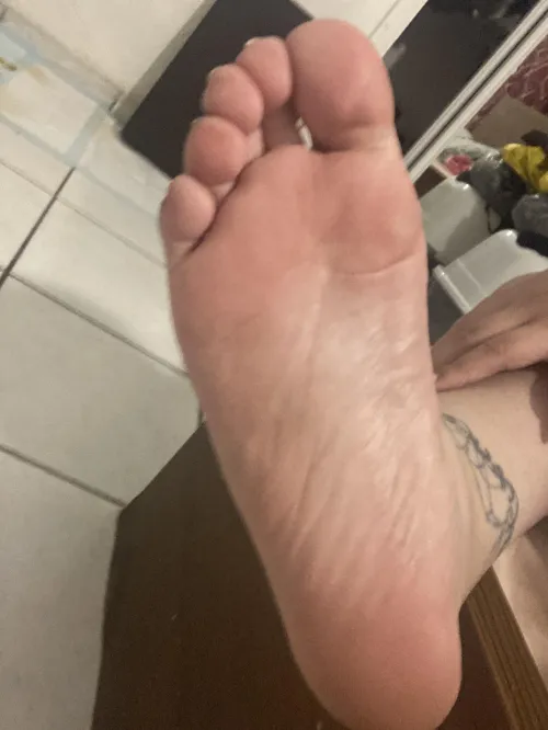 You’re too weak minded to stay clean off feet.