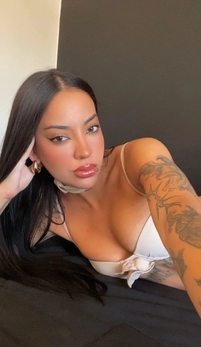 20F Maine I have lessons tonight, do you mind teaching me?