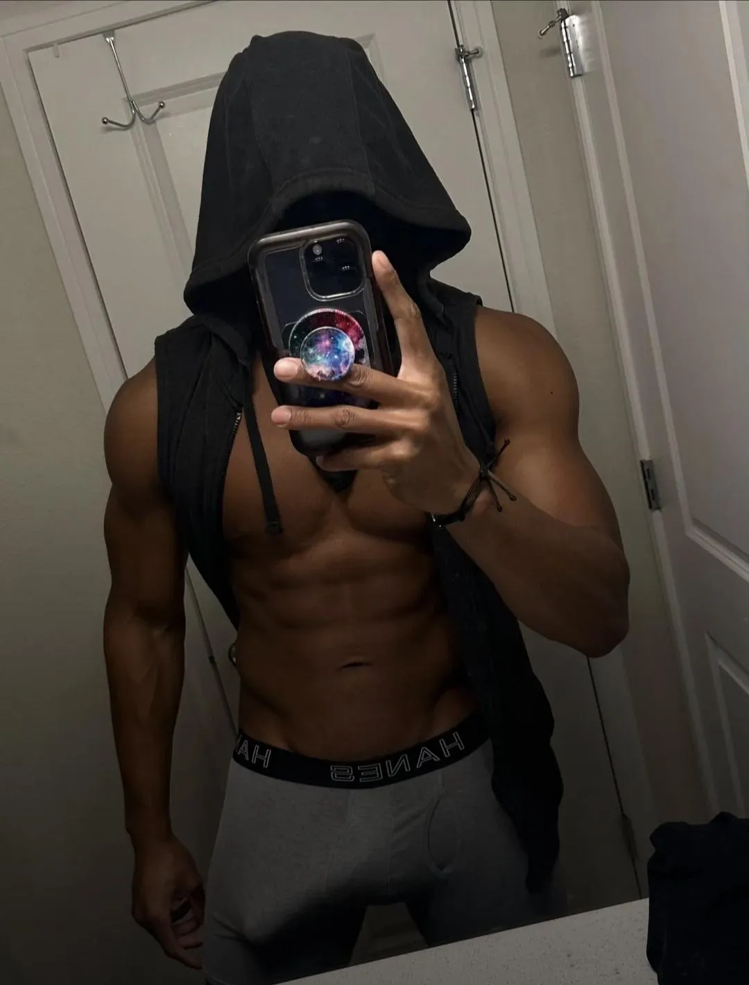 27 and 26yr olds .. here to teach and learn 😉 downtown Raleigh area. Maybe mobile