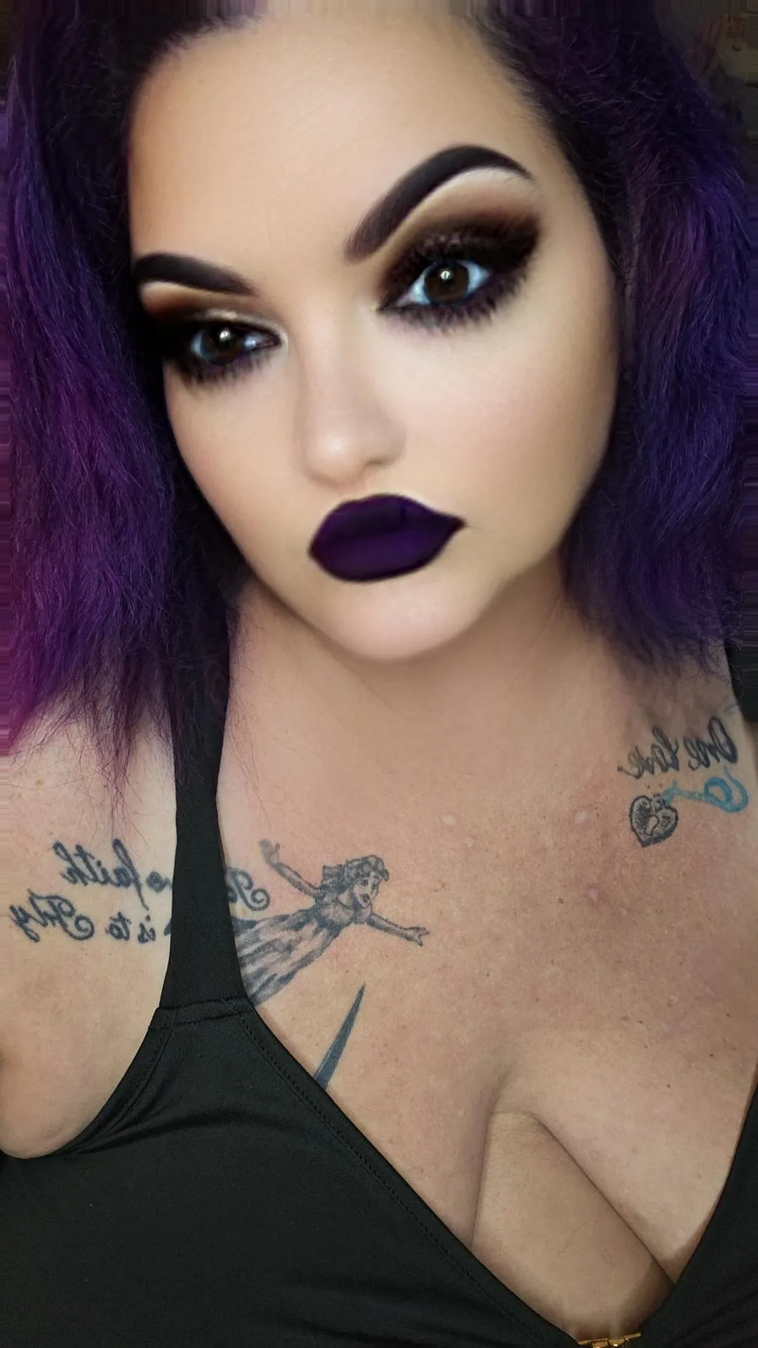 BBW MILF who is fetish and taboo friendly looking to discuss your desires and fantasies!! Let's explore!! 💋