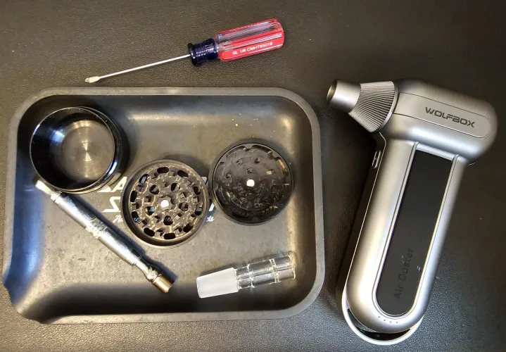 Cordless air dusters are great for drying gear after a good cleaning