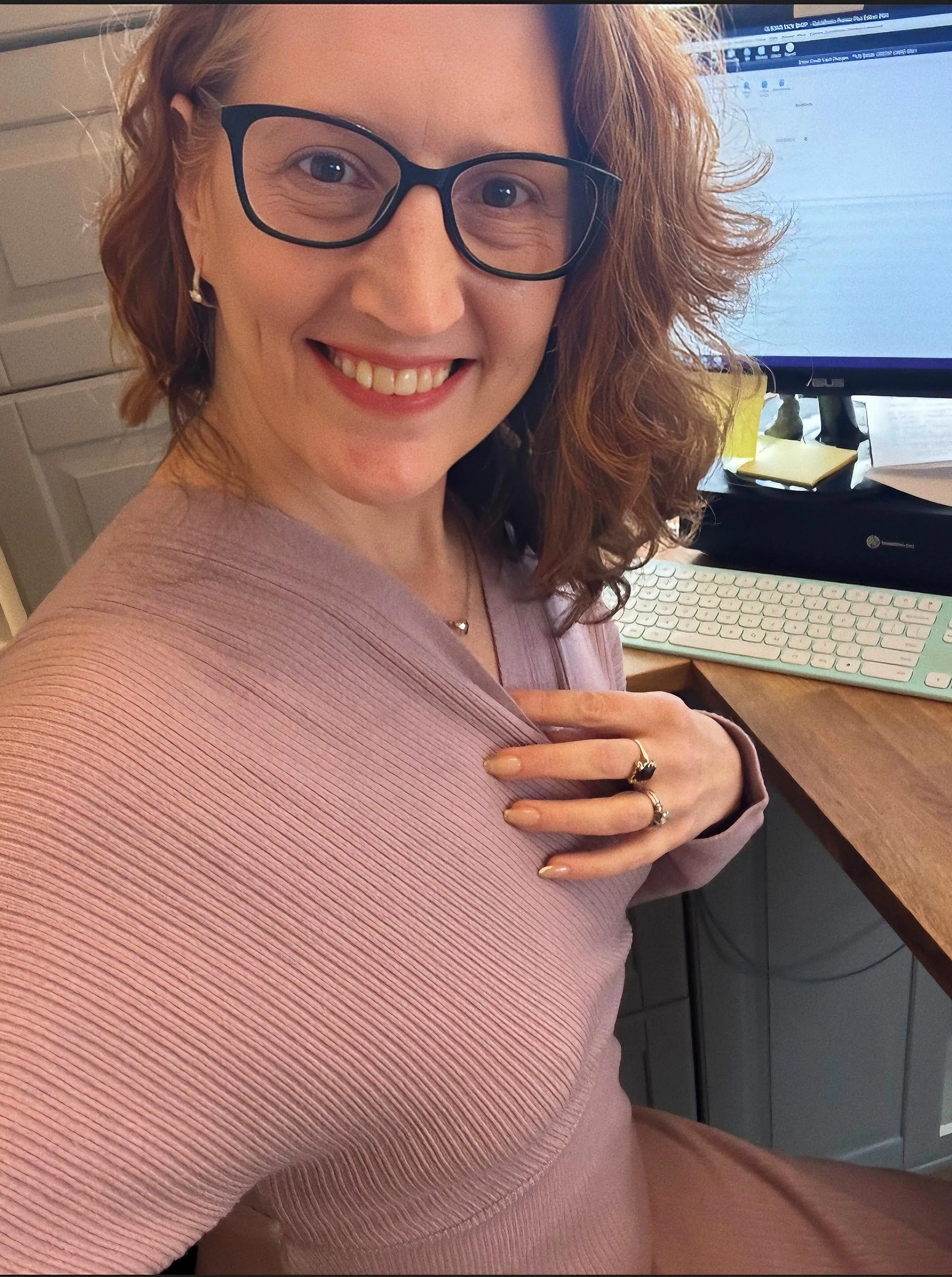 Does anyone still love a 70s mom in her work dress and heels?