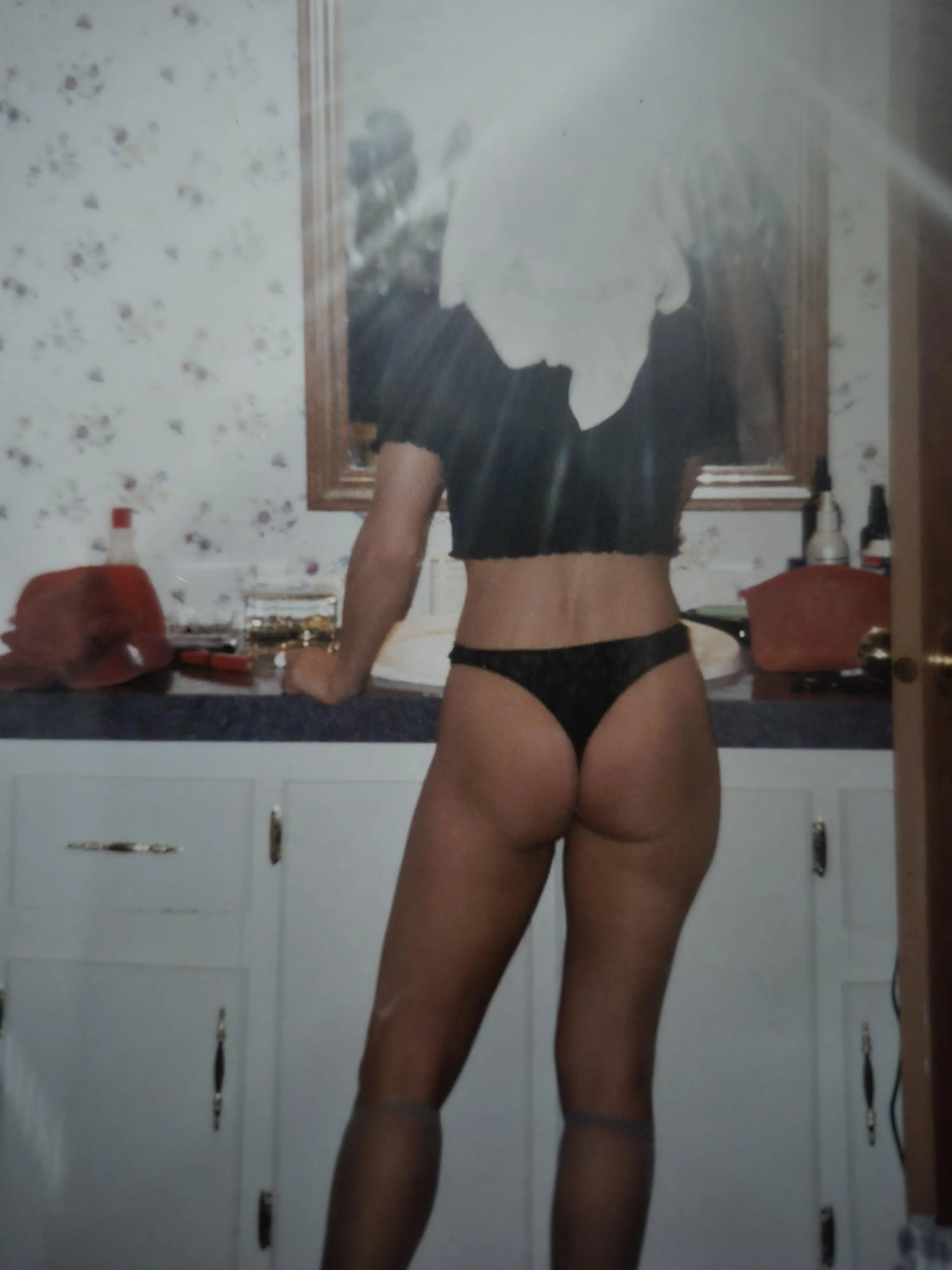 Getting ready to hit the town [1993,23]