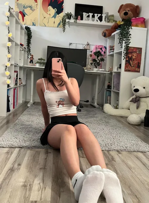 My art of mirror selfies :3