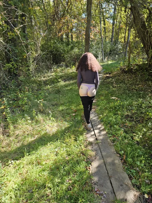 Sun's out, buns out!