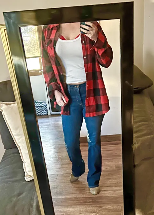 Was told that my bra peeking out was trashy, but I disagree