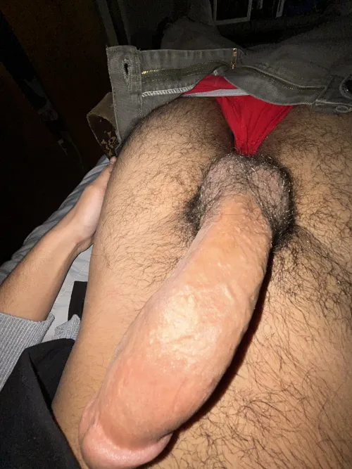 19 [M4F] super horny near the hartford area looking to hookup