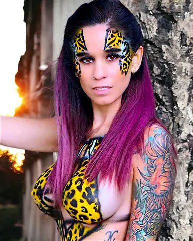 Jane (Tarzans wife) bodypaint