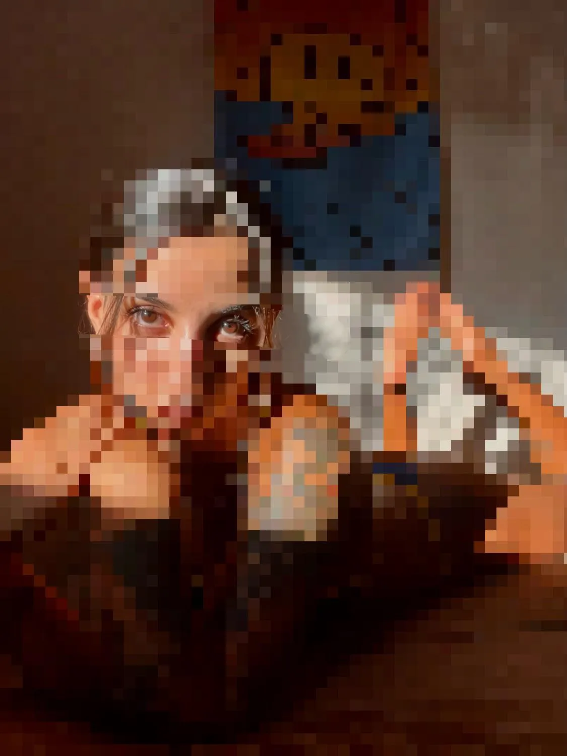 Just a couple of pixels… and the most intense eye contact you could ever had.