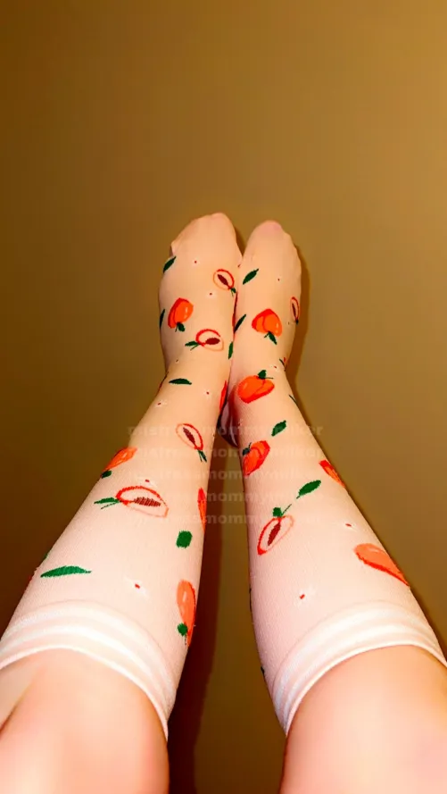 Lick my feet after a 12 hr shift.