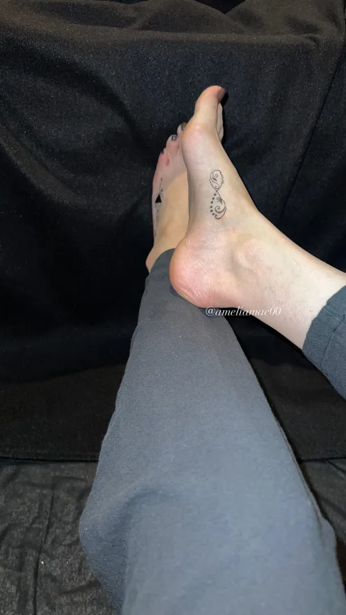 Making some new feet content 💓