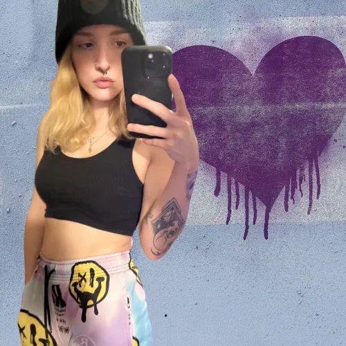 Morning, pet. I expect a nice wake-up tribute. Send first, speak second.