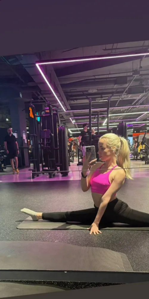 These yoga pants fit me perfectly during my stretching