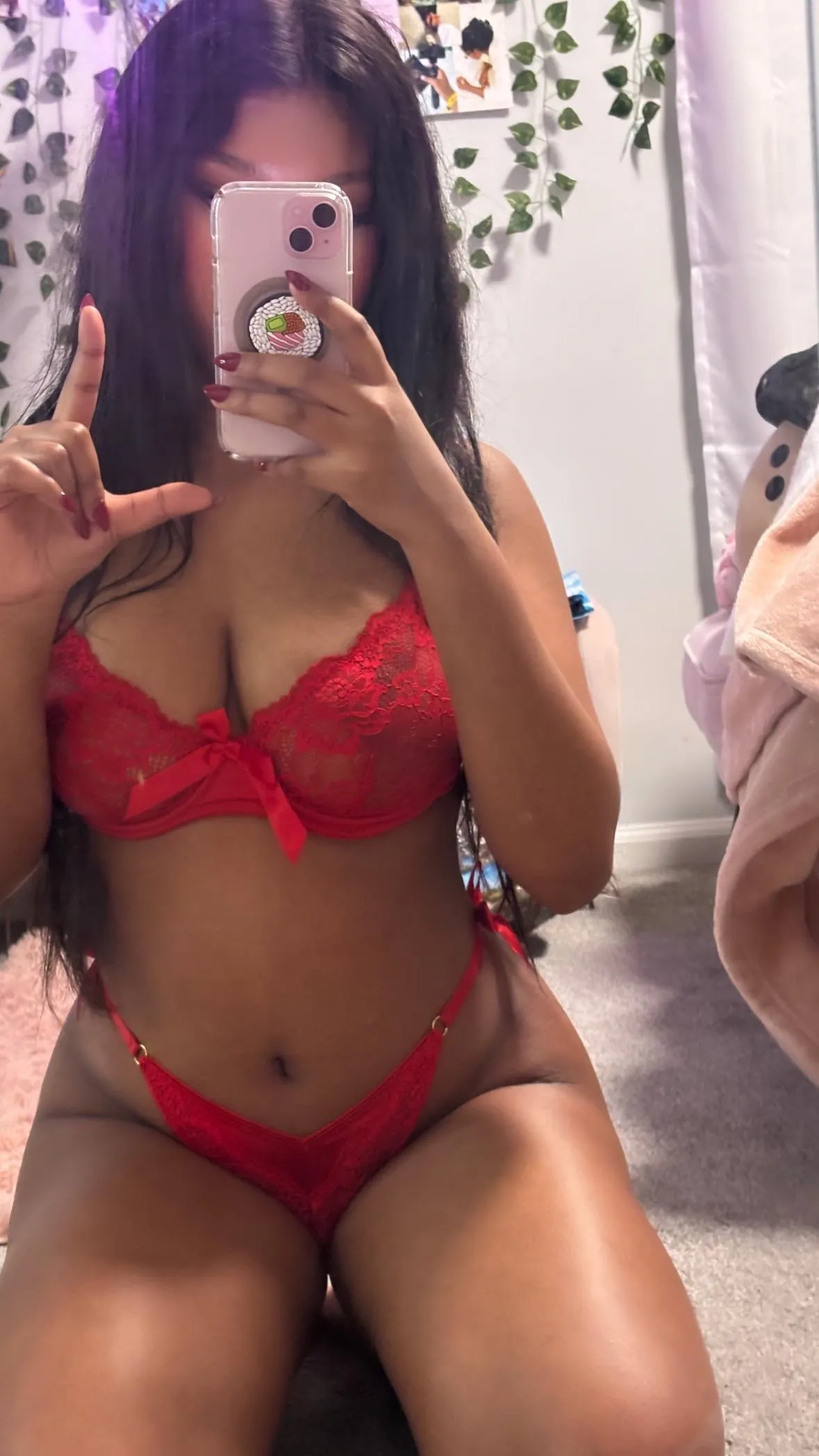 Be a good wallet for princess and spoil me 👑