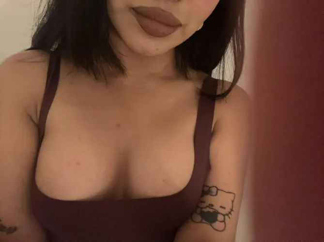 Busco bull dotado en CDMX para llenarle la boca de leche a mi novia