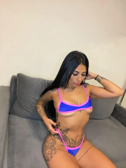 Do you like the color of this bikini