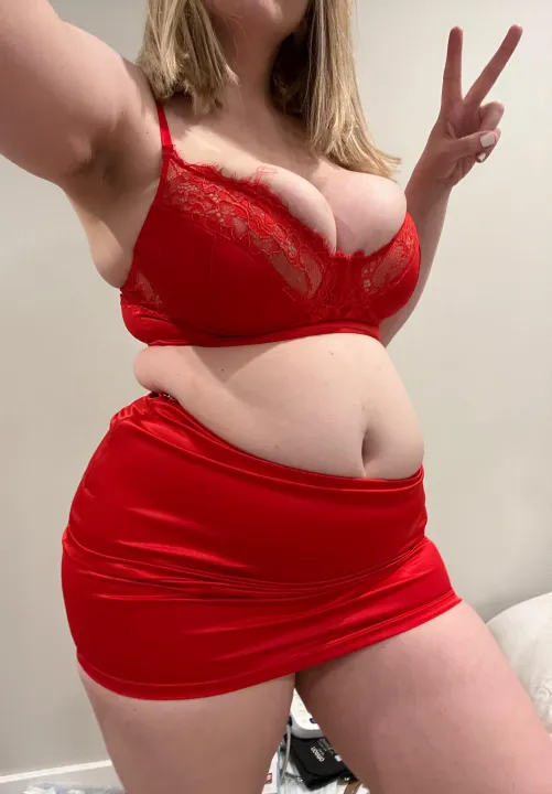 Guess my favorite brand of beer 🥵😈