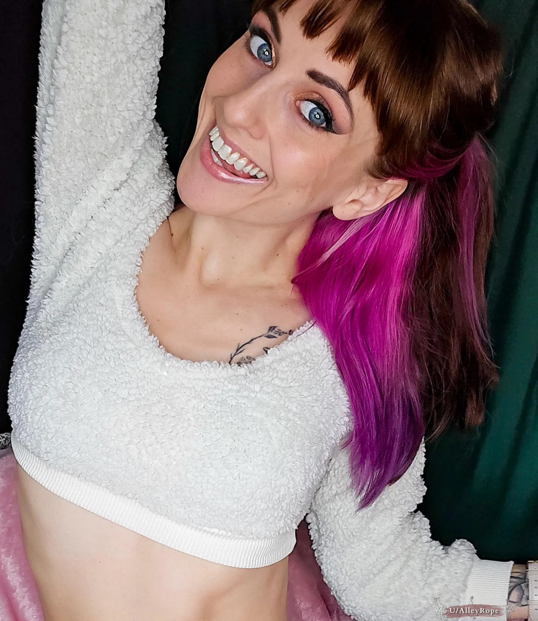 Hello hello y'all! I am not brand new here, this account is a bit newer, but it was brought to my attention that I have never actually introduced myself here. So hey! I am Alley, or Alley Rope!